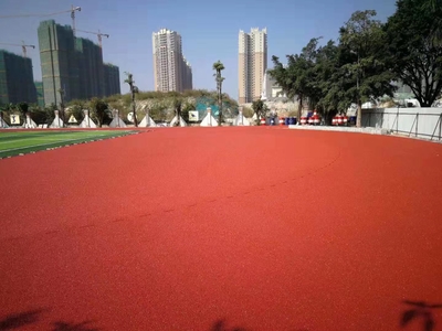 健康塑膠跑道優點,塑膠跑道最好的材料是什么